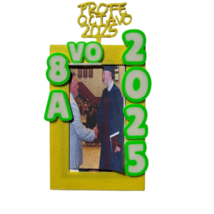 Marco 3D «Profe Octavo 2025» – Modelo ALTO (Personalizable)